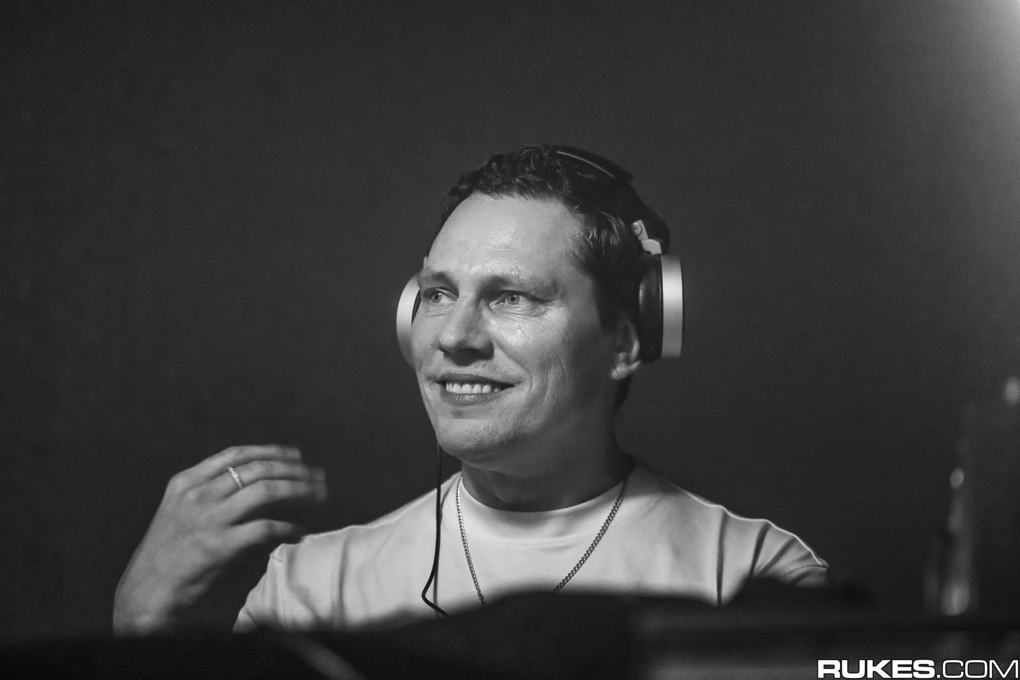 Tiësto announces global summer live dates alongside forthcoming single