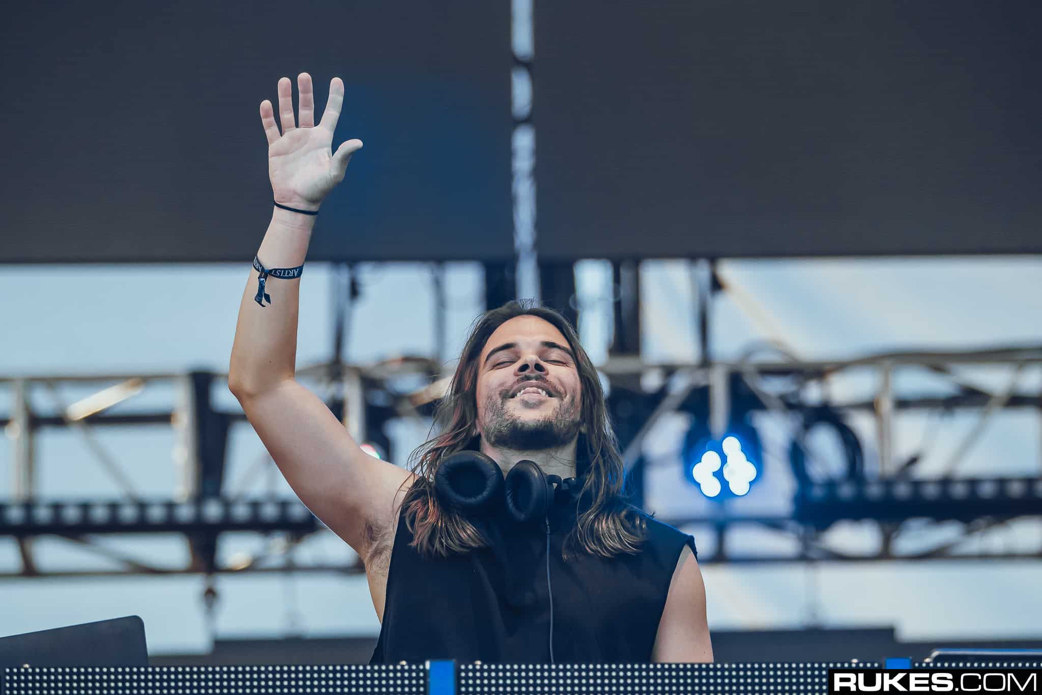 Seven Lions, Wooli & Amidy team up for melodic bass masterpiece ‘Shadows’: Listen
