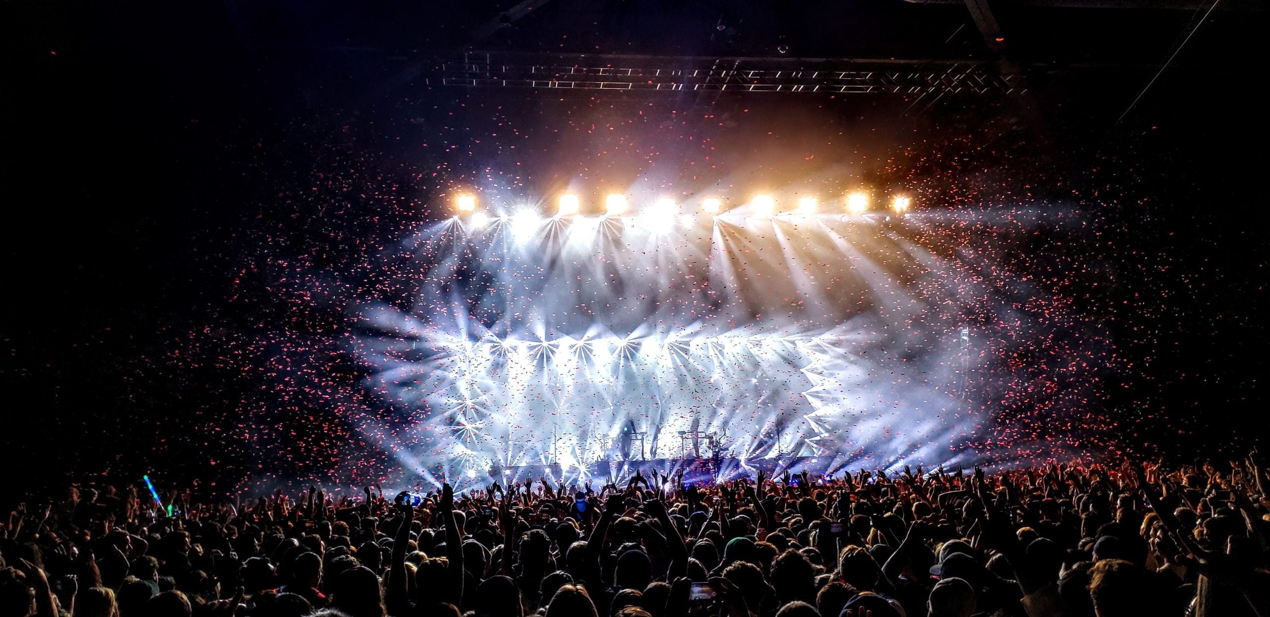 Return to the Stage: Artists Worth $1 Billion Prepare for Worldwide Tours