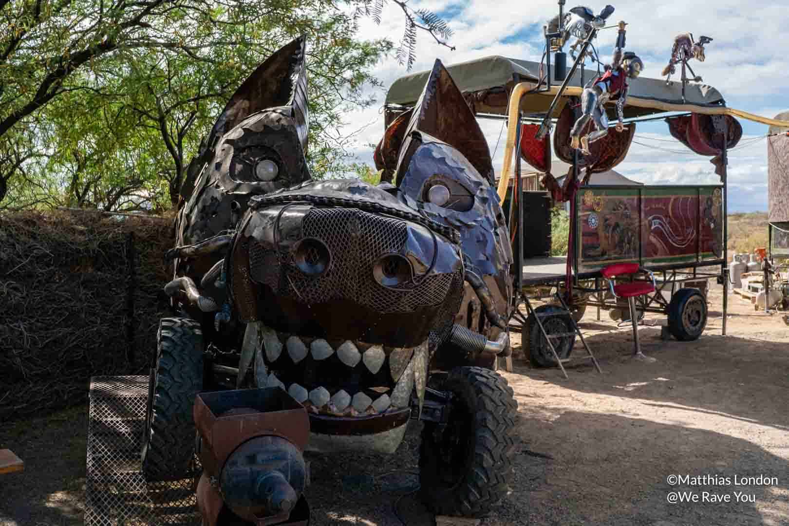 Return to the Source: Vehicle transformed into wolf head
