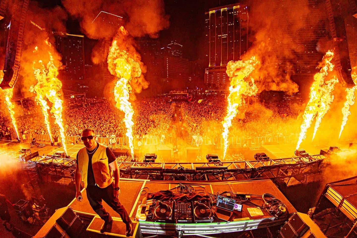 DJ Snake performs mind-blowing set at Ultra Miami 2022: Watch