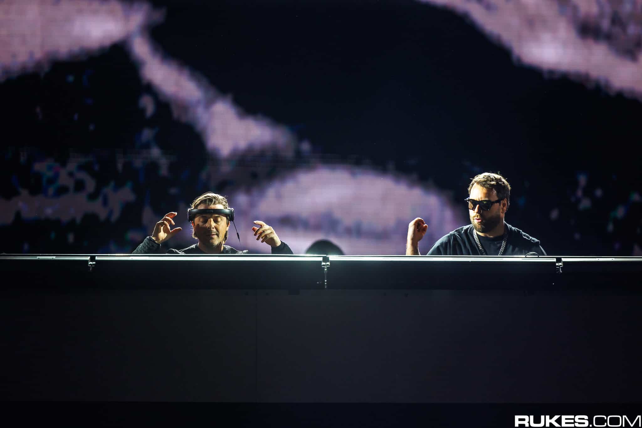 Axwell Λ Ingrosso anthem ‘Thinking About You’ turns 4 years old