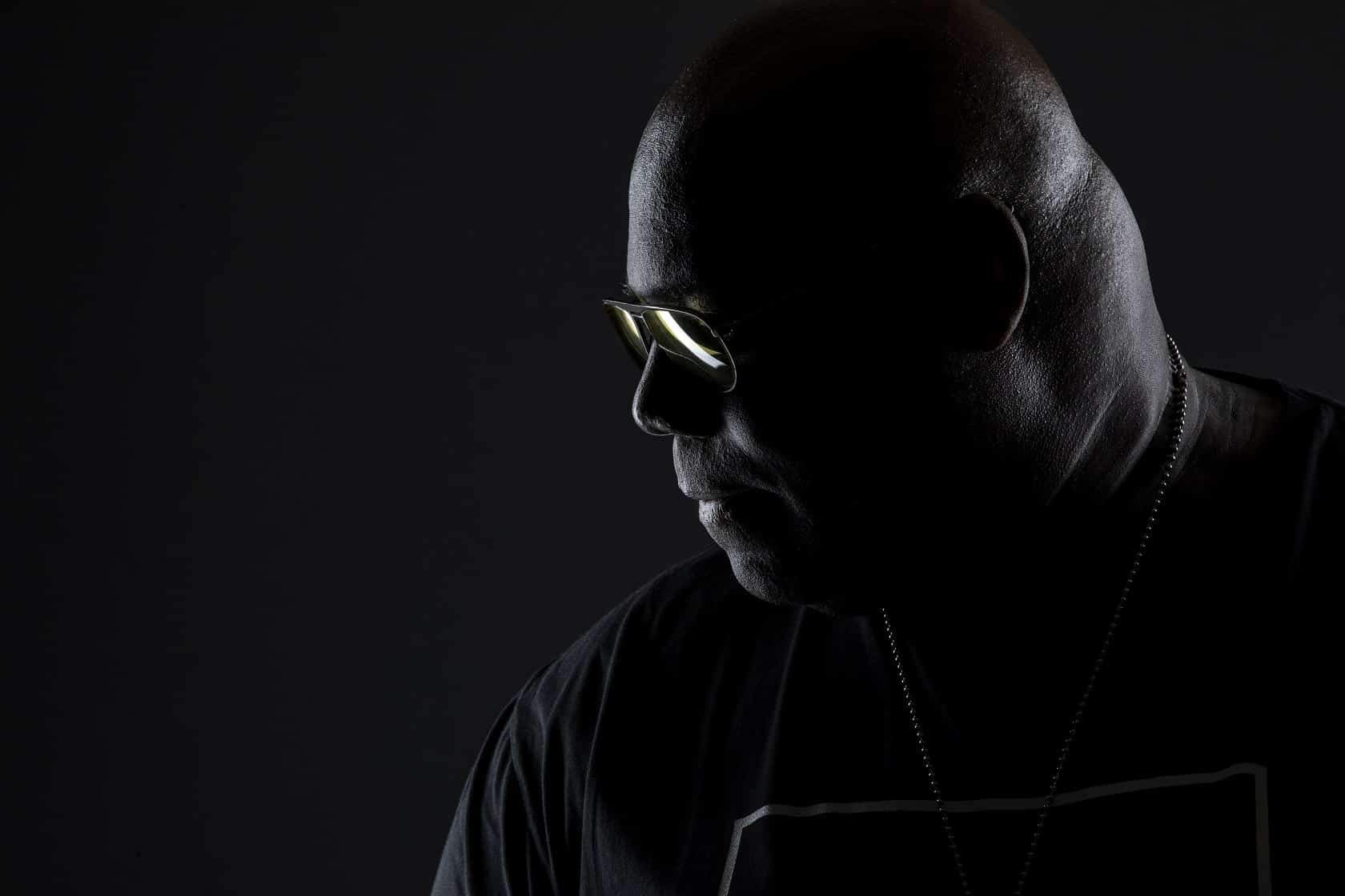 Carl Cox delivers epic 2-hour Vinyl Session with 90’s rave classics: Watch