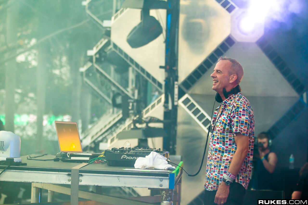 Fatboy slim releases “Right Here, Right Then” celebration of Big Beach Boutique