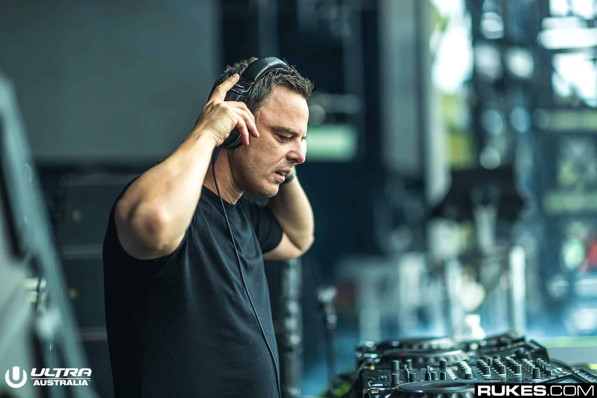 Markus Schulz teams up with Ilan Bluestone and Daniel Wanrooy for masterful, ‘In Search of Sunrise 19’: Listen