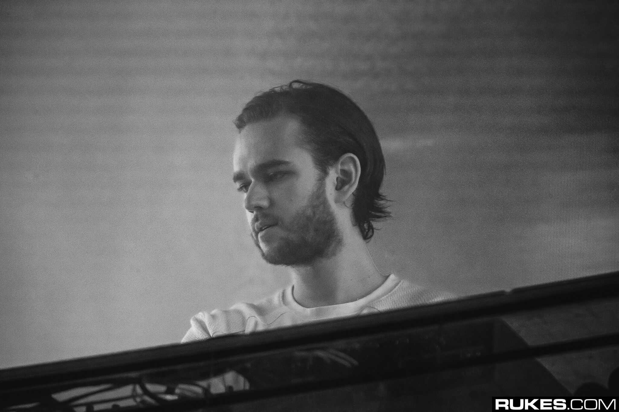 ZEDD electrifying Ultra Miami Mainstage with New Music [Live]