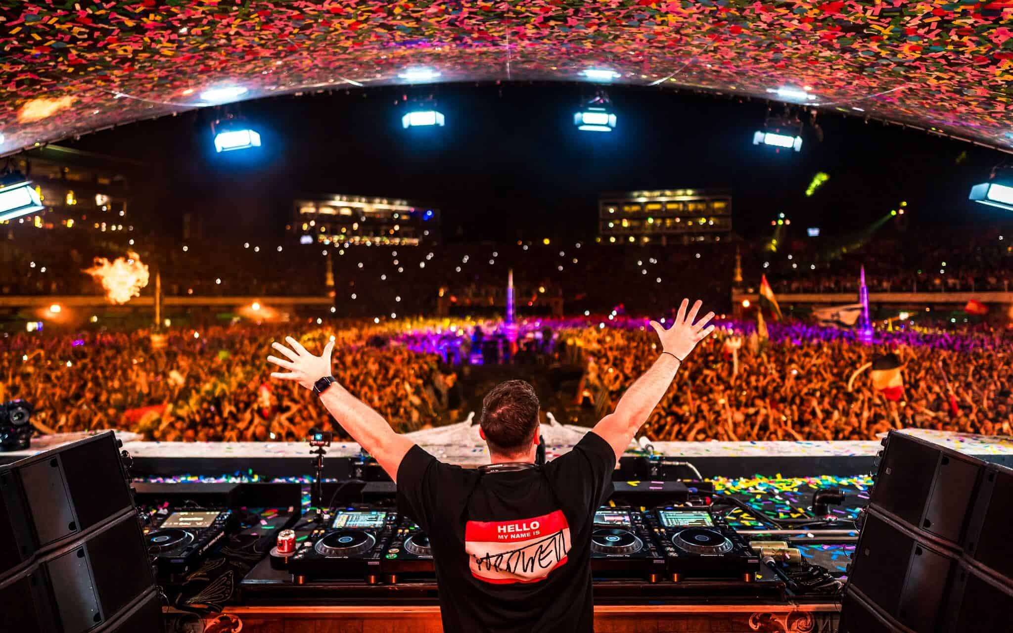 Hardwell dominates Tomorrowland 2023 mainstage with epic weekend 2 set: Watch