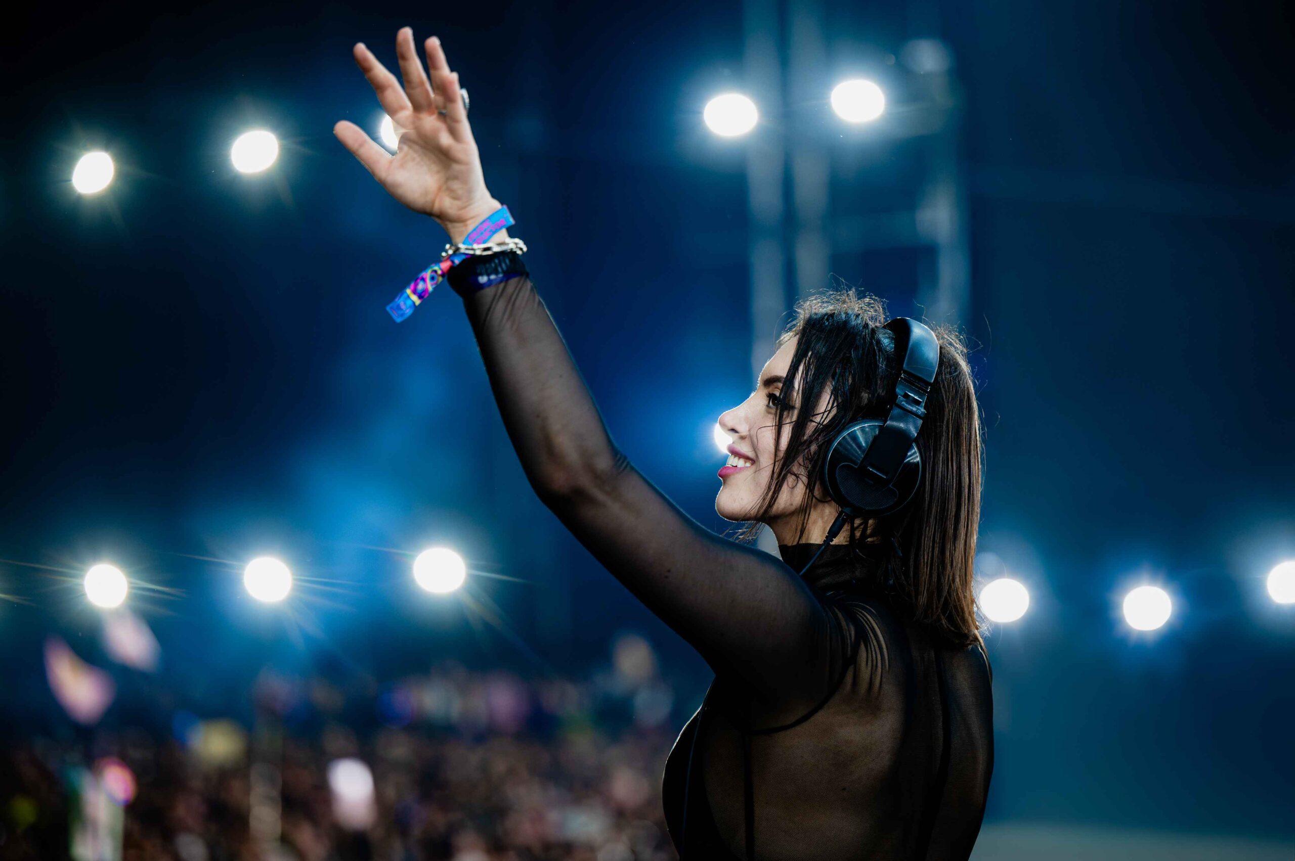 Sara Landry brings hard techno to life at Tomorrowland 2024 mainstage: Watch