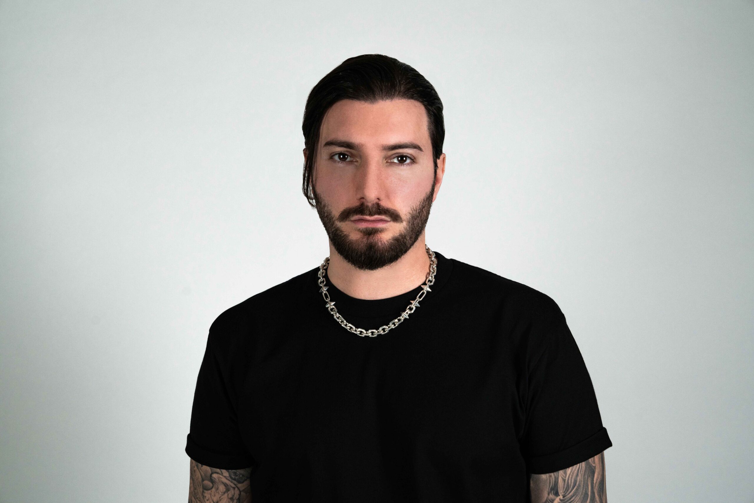 Alesso reveals Country music side with ‘A Bar Song (Tipsy) [Remix]’: Listen