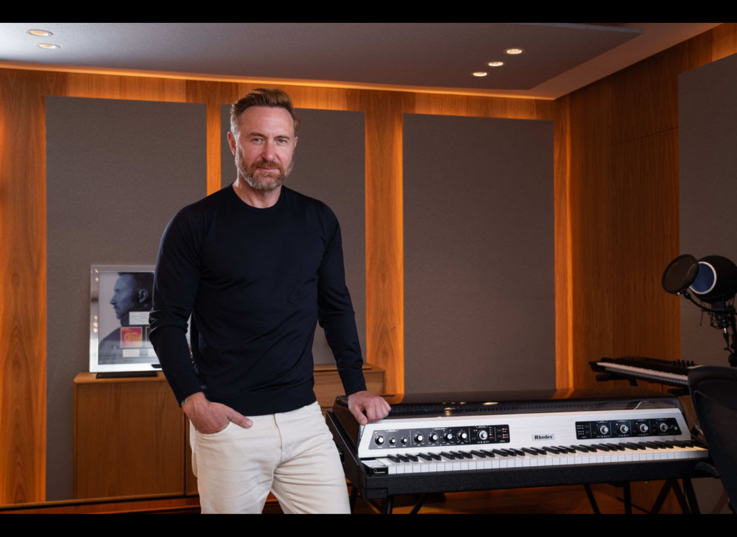 David Guettaが、Rhodesとの対談で影響を受けたアーティストやワークフローなどについて語る