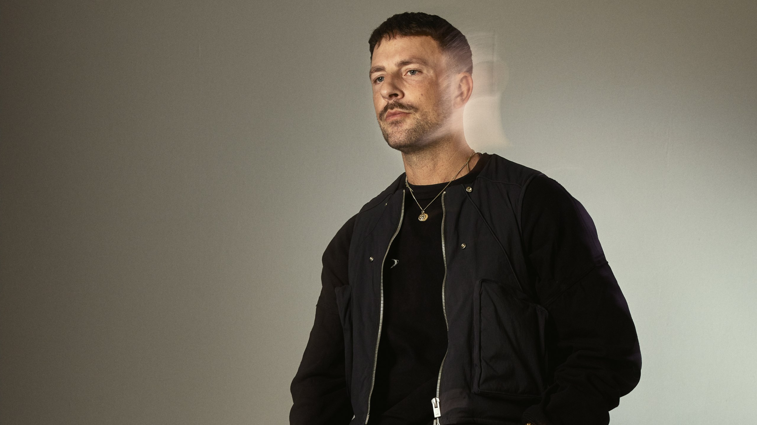 Shlømo 疑惑の最中に声明を発表