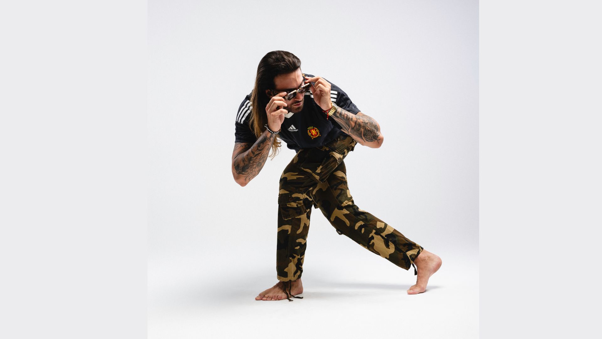 Greggio、躍動感あふれる新作『Higher EP』をリリース：試聴可能