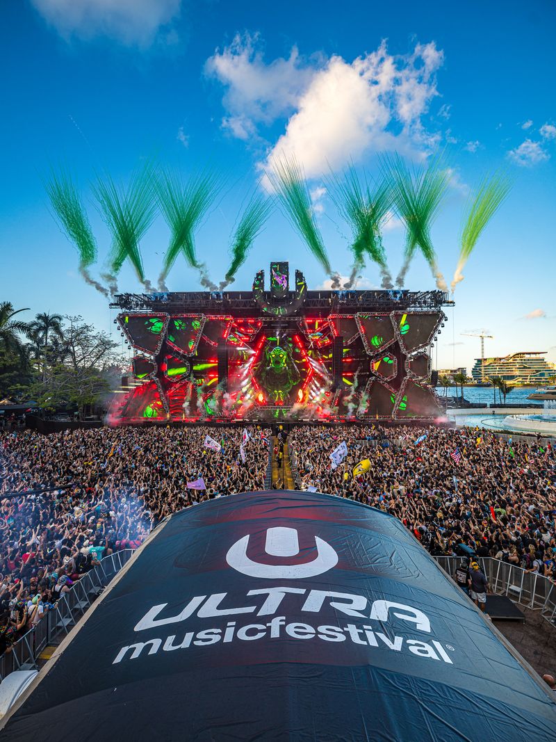 Ultra Miami Day 2 ライブアップデート