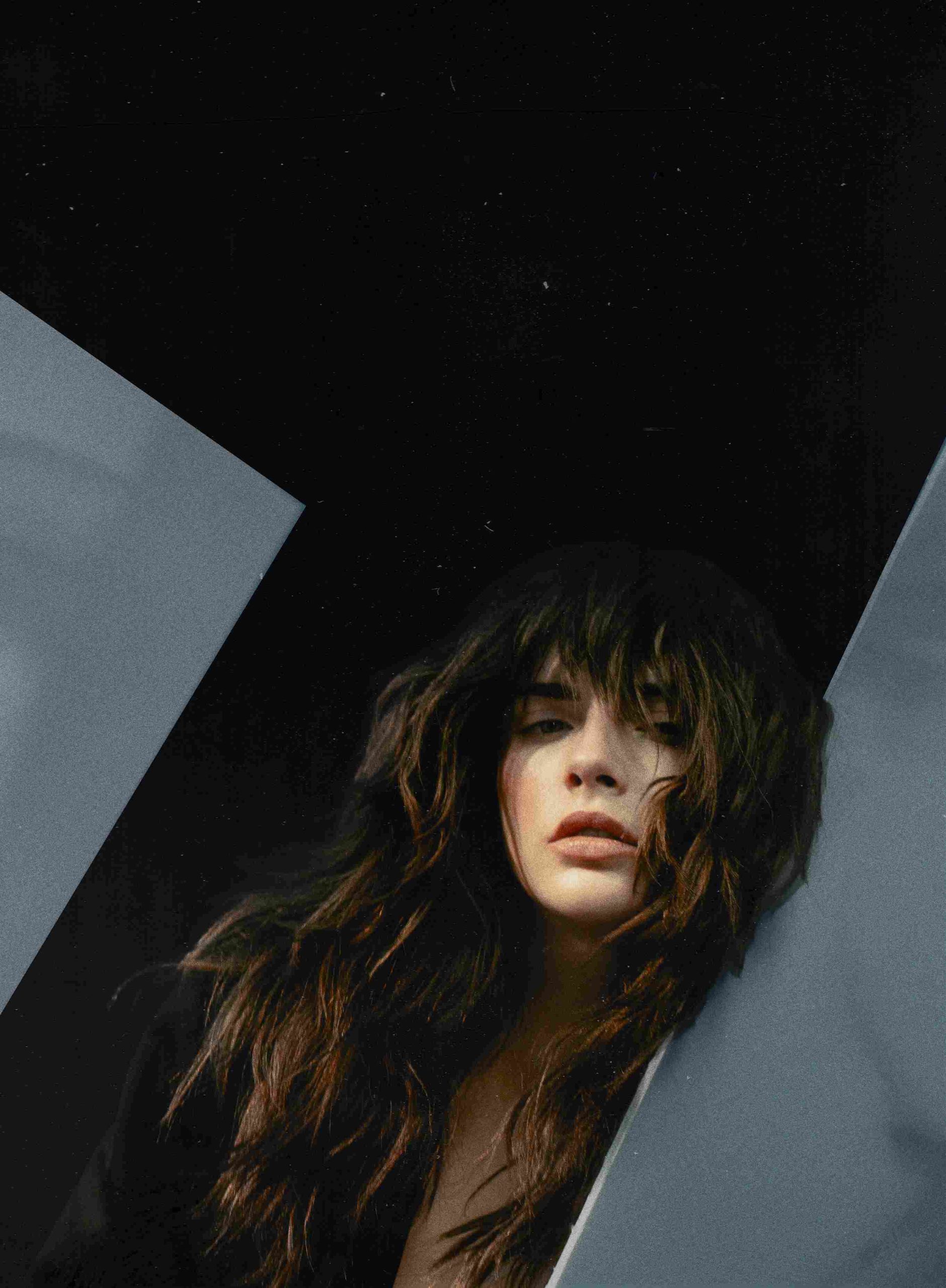 Cara Delevingneが Fiona Apple との共作による新曲『Need It』をリリース